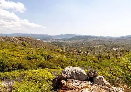 Traditional House In Laerma Dağ evi *