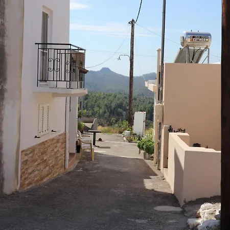 Traditional House In Laerma Chalet *